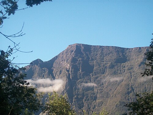 Grand Bénare vue depuis Mafate